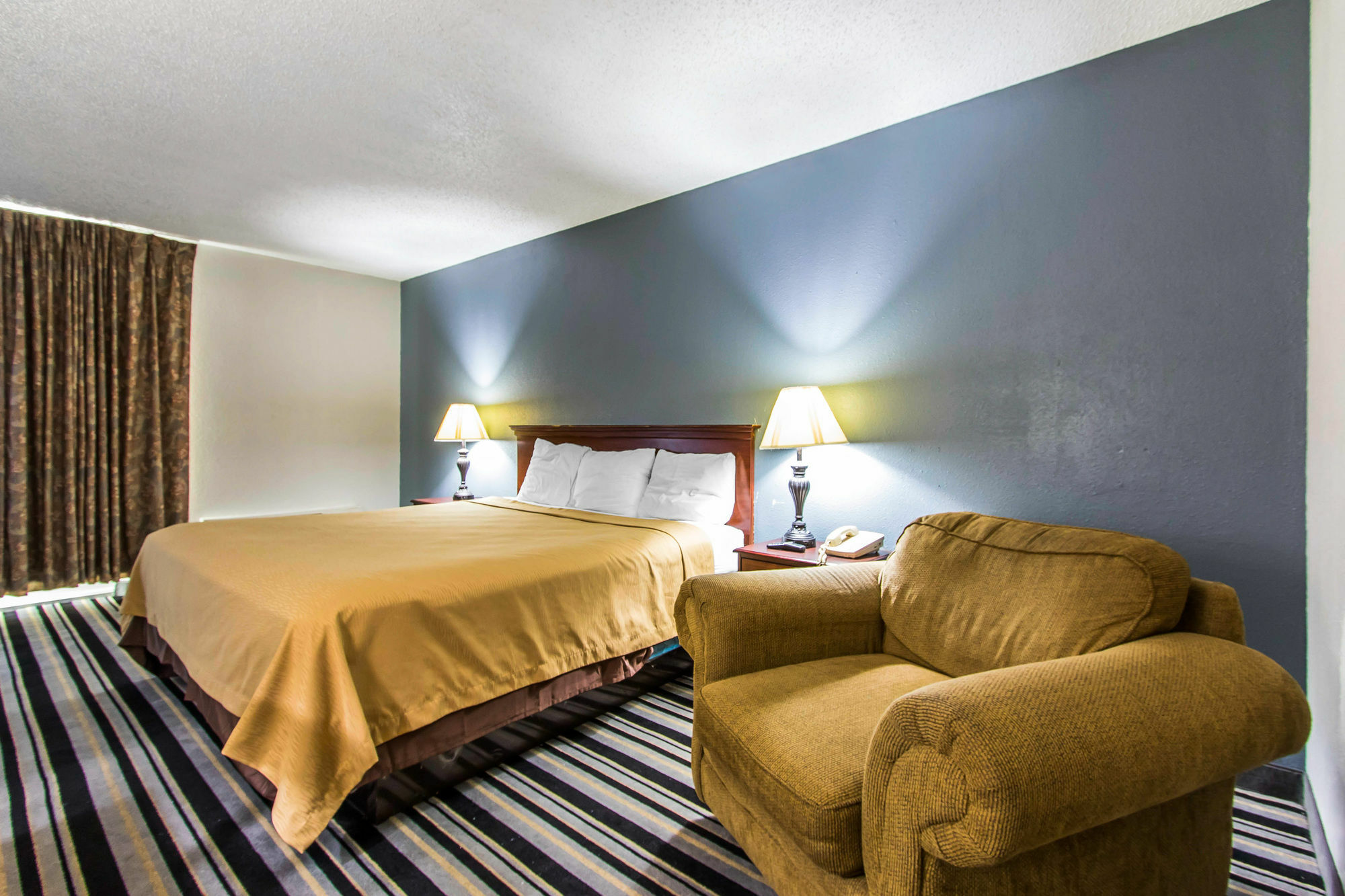 ארדמור Econo Lodge מראה חיצוני תמונה